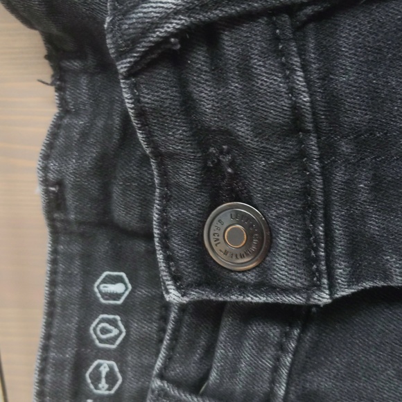 Levi's Commuter Slim Fit Jeans - Picture 3 of 14